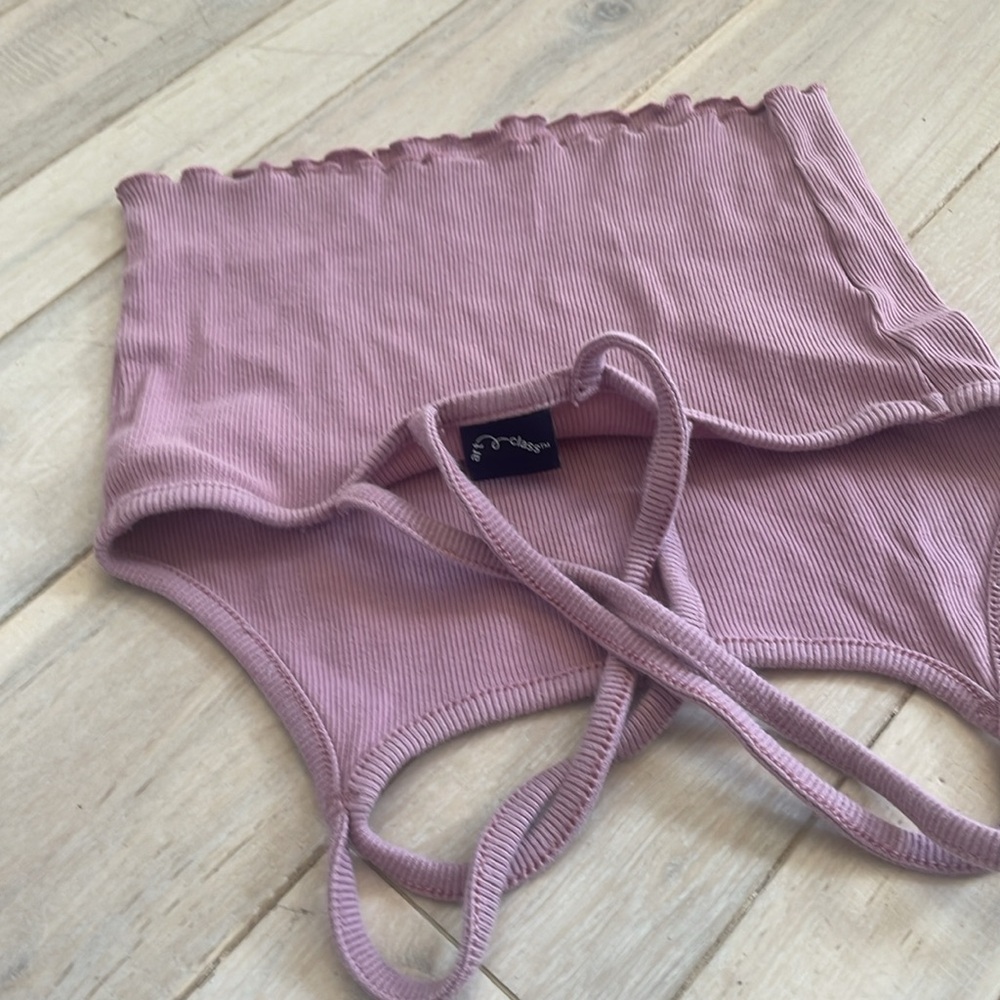 Pink Ribbed Crop Top - Picture 2 of 2